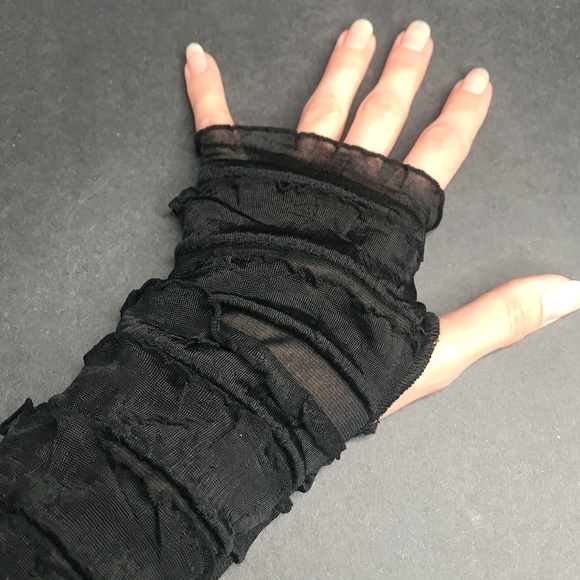 Black Mummy Arm Warmers Womens Bandage Gloves Ghost Halloween Costume Covers Psy - Picture 4 of 5